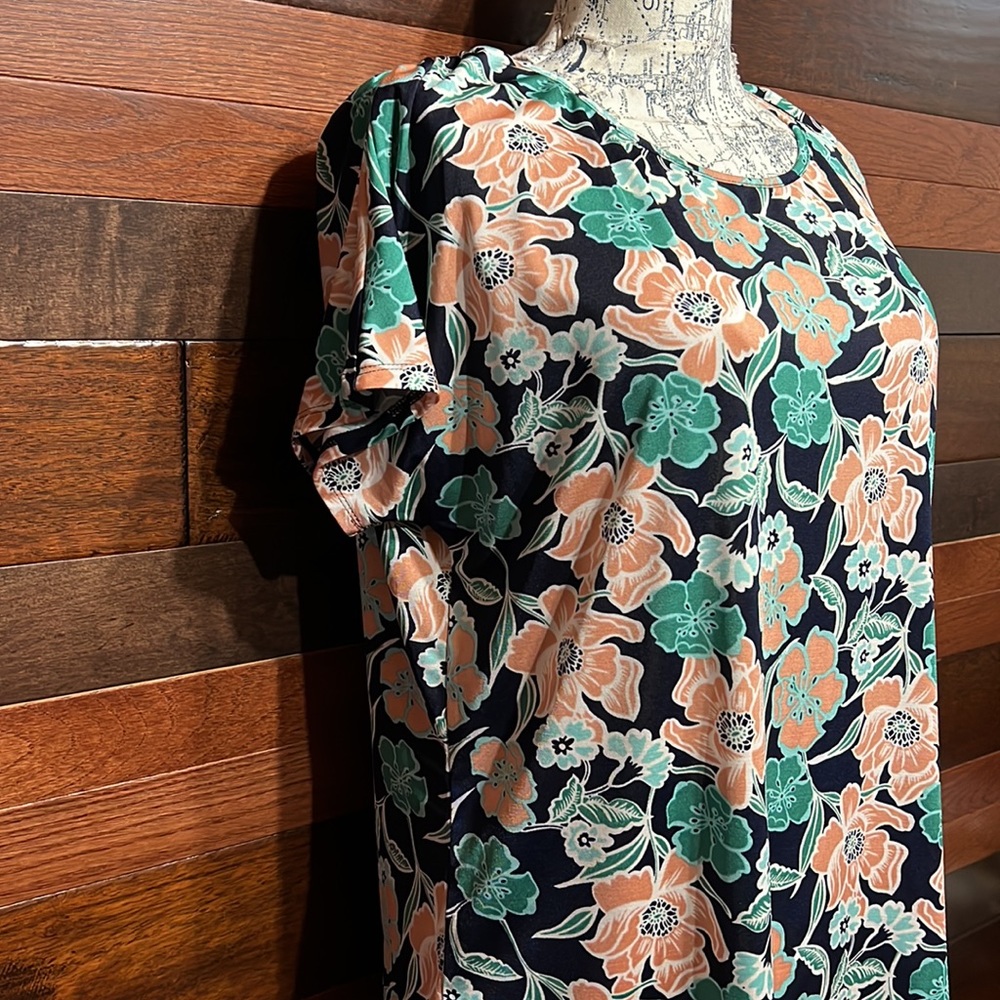 Jaclyn Smith Stretchy Scoop Neck Short Sleeve Metallic Floral Blouse Size XL - Picture 5 of 11